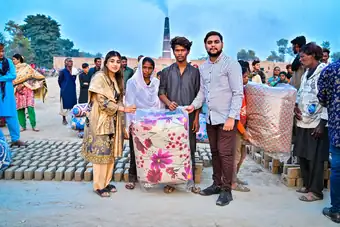 Blanket distribution