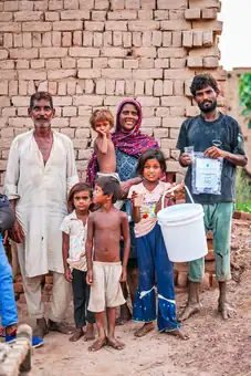 Water filter distribution