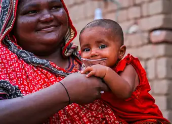 Water filter distribution